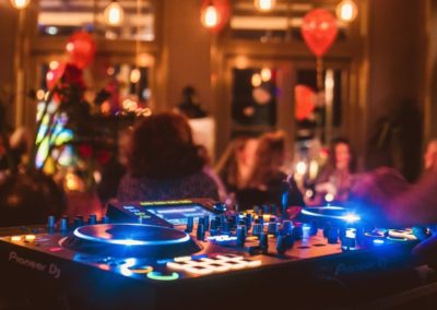 DJ set bij Bar Bistro BRINK20 Laren